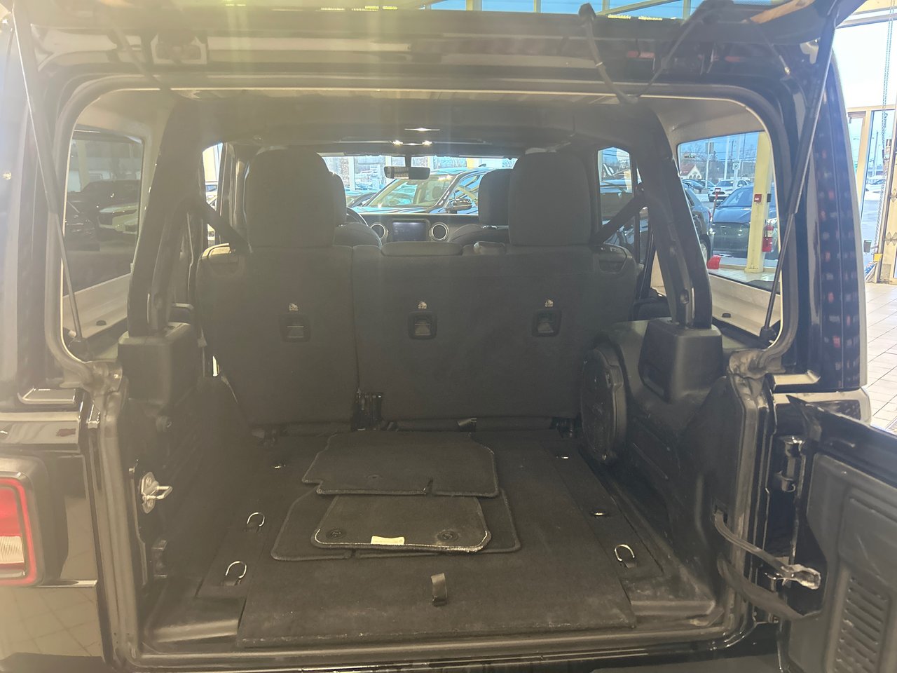 2021 Jeep Wrangler - Image 10