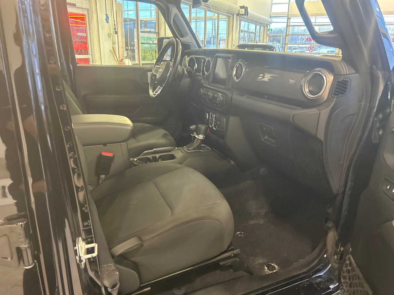 2021 Jeep Wrangler - Image 13