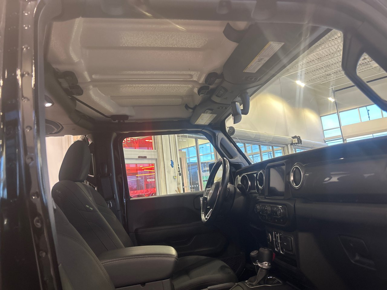 2021 Jeep Wrangler - Image 14