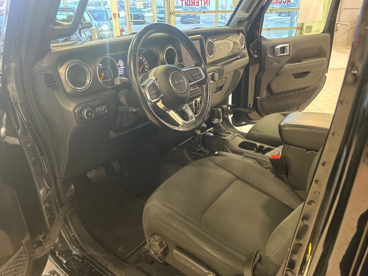 2021 Jeep Wrangler - Image 31