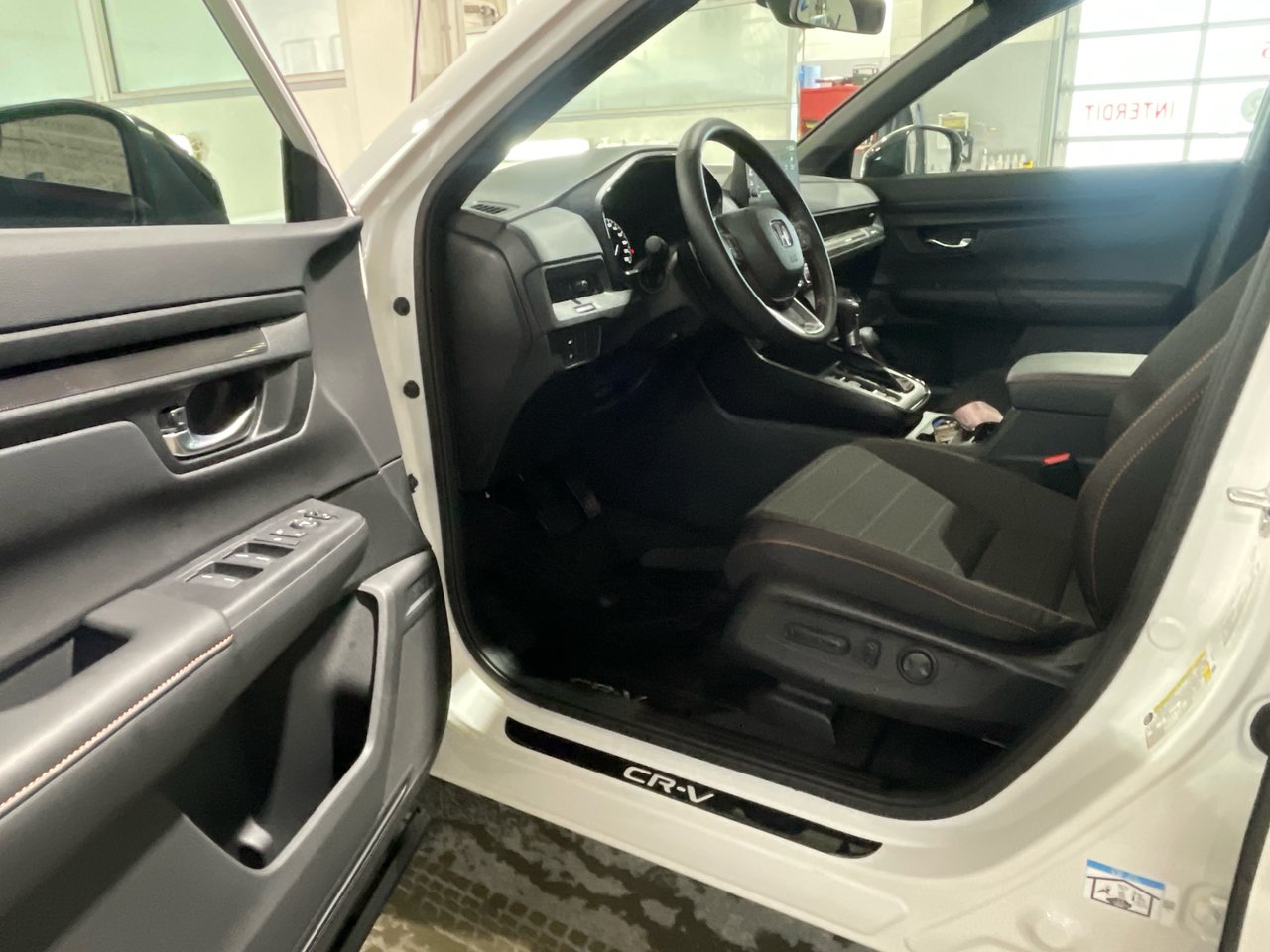 2026 Honda CR-V Hybrid - Image 7