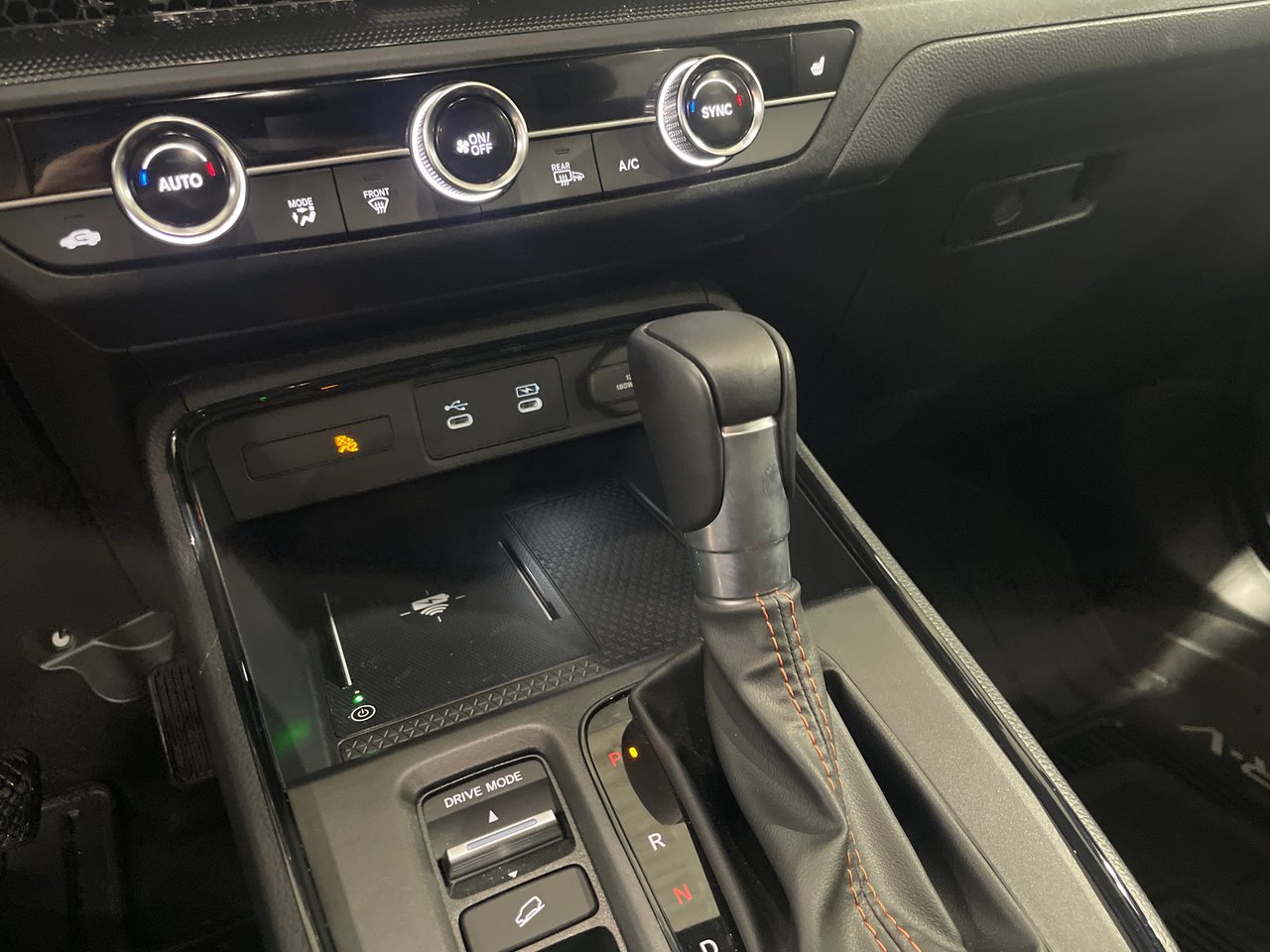 2026 Honda CR-V Hybrid - Image 8