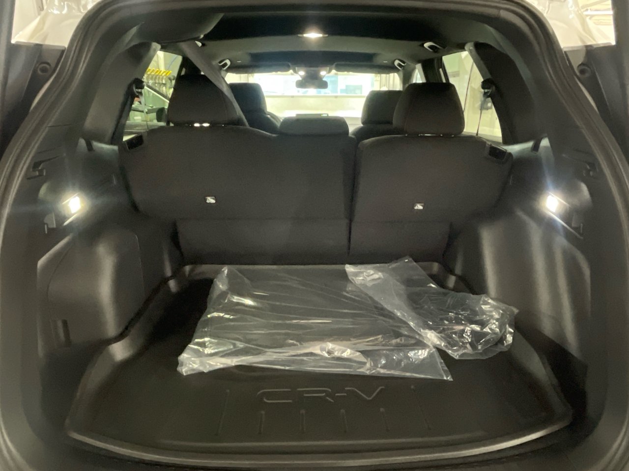 2026 Honda CR-V Hybrid - Image 12