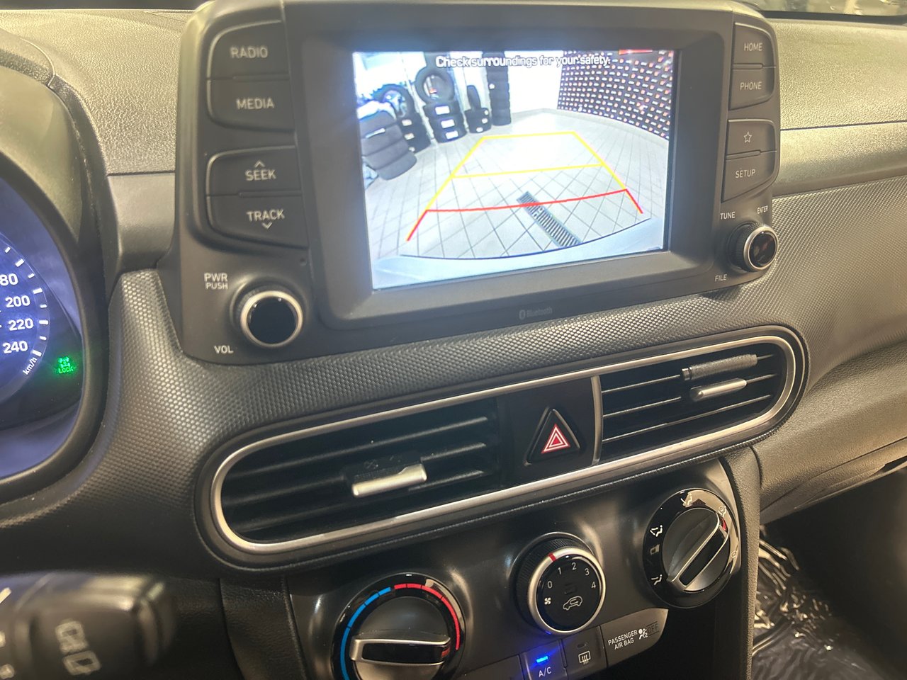 2021 Hyundai Kona - Image 21