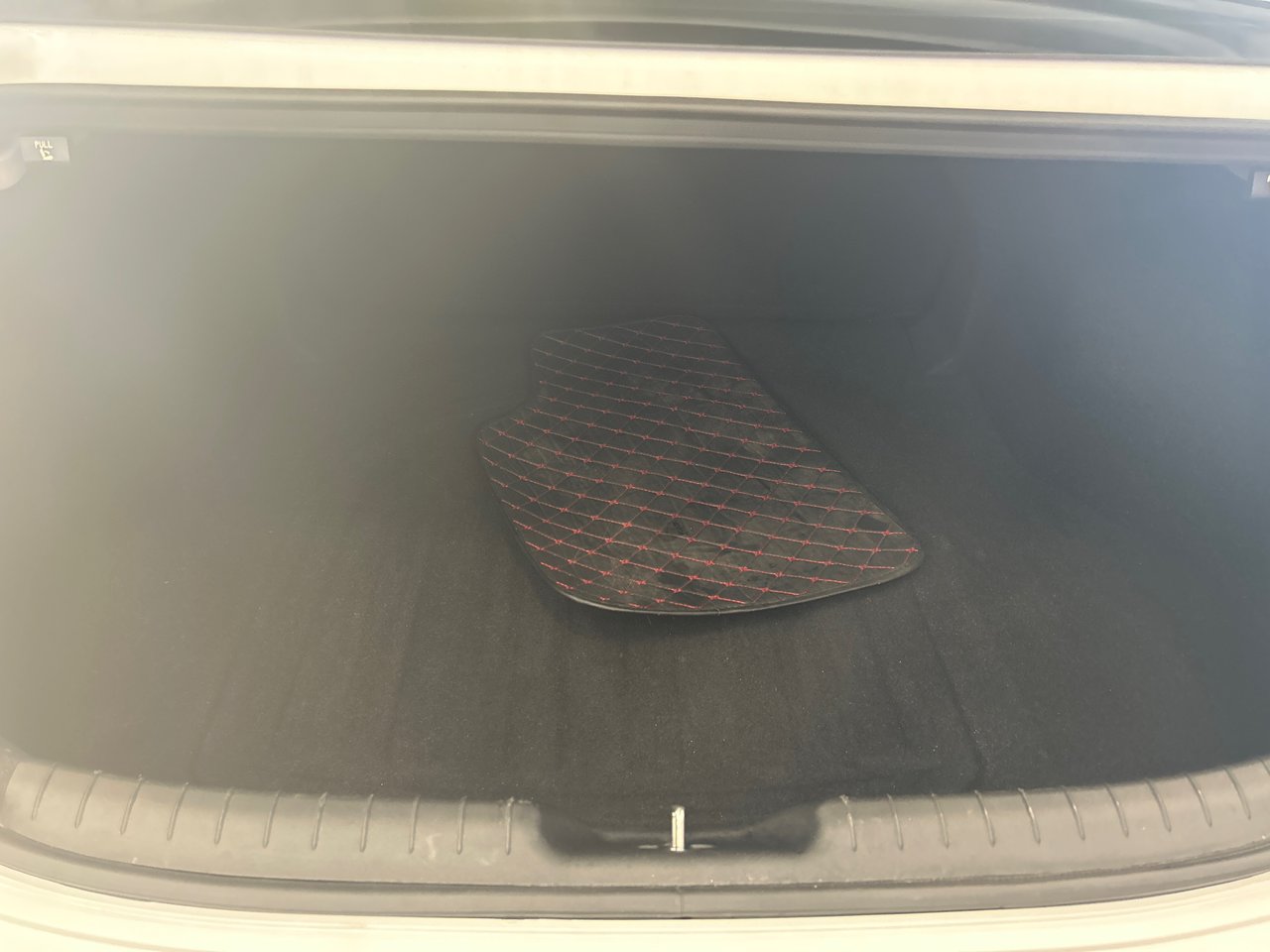 2024 Hyundai Elantra - Image 10