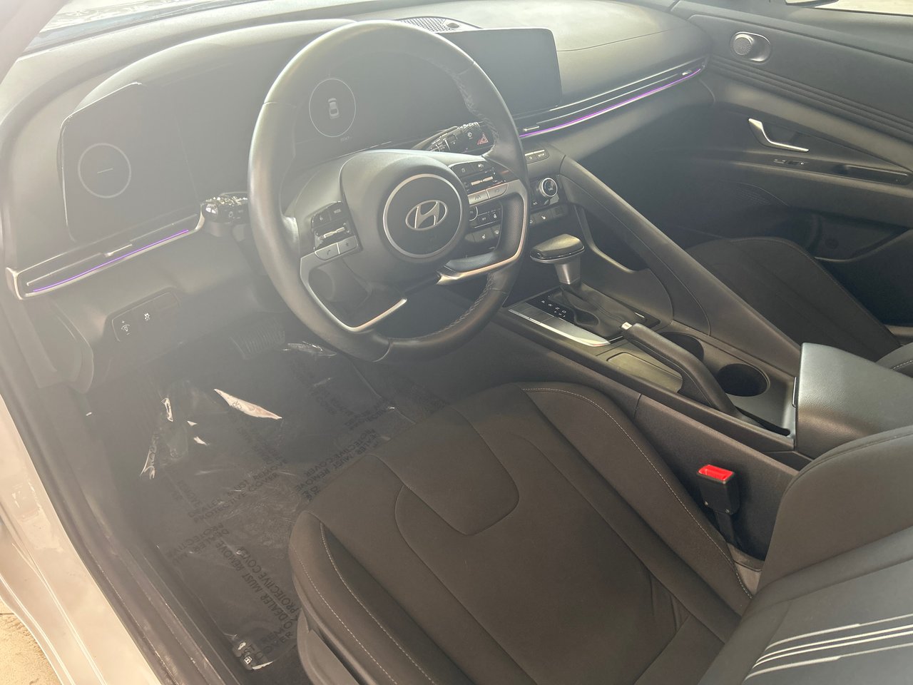 2024 Hyundai Elantra - Image 22