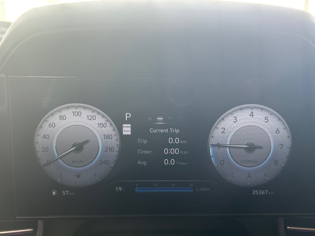 2024 Hyundai Elantra - Image 30