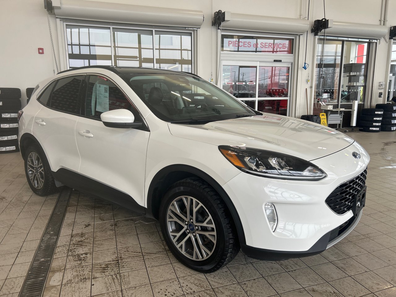 2021 Ford Escape - Image 4
