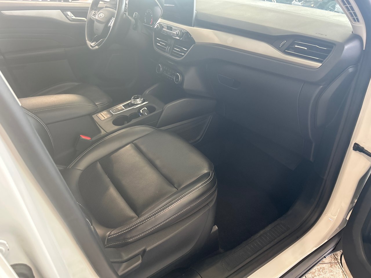 2021 Ford Escape - Image 15