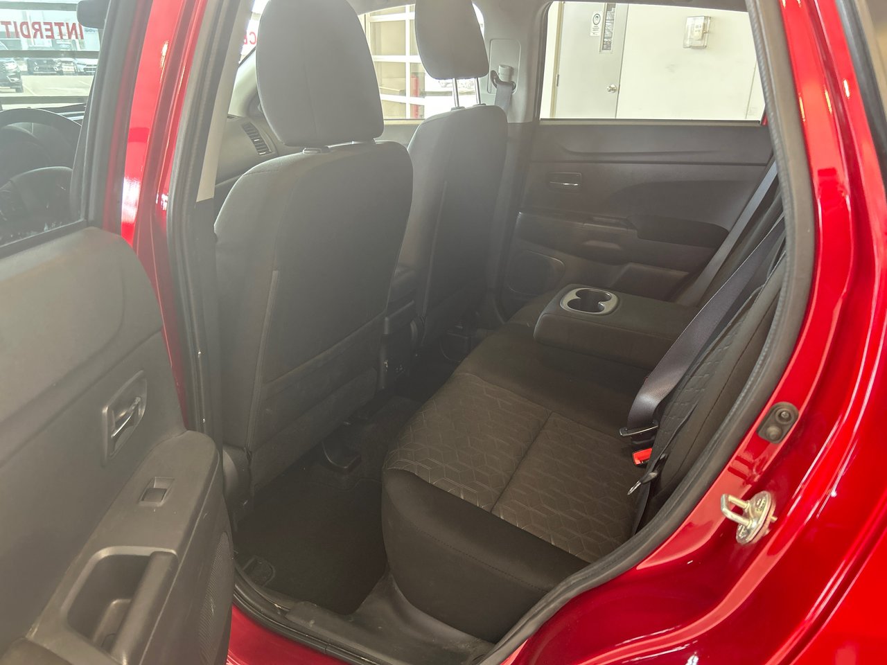 2022 Mitsubishi RVR - Image 9