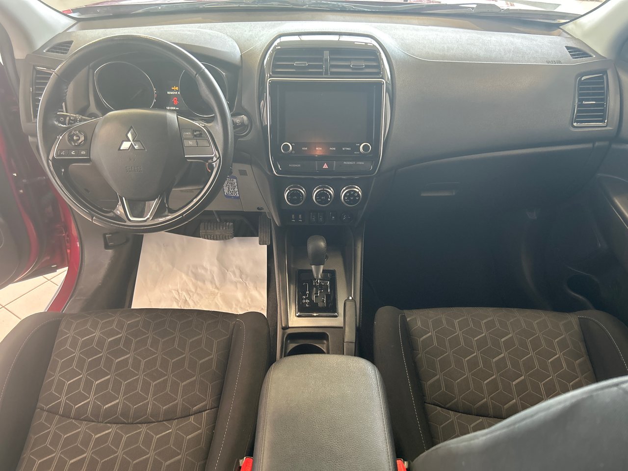 2022 Mitsubishi RVR - Image 12