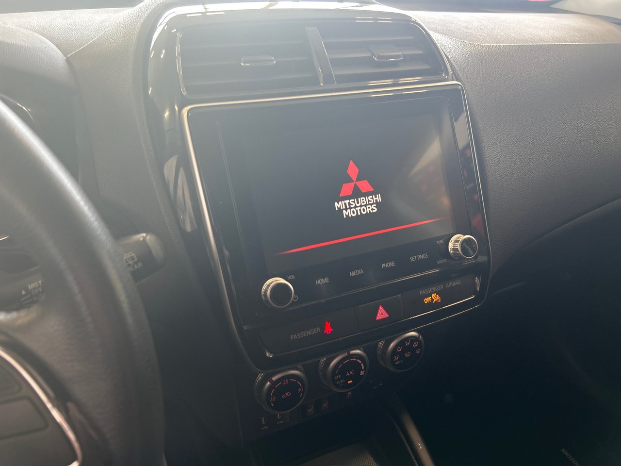 2022 Mitsubishi RVR - Image 19