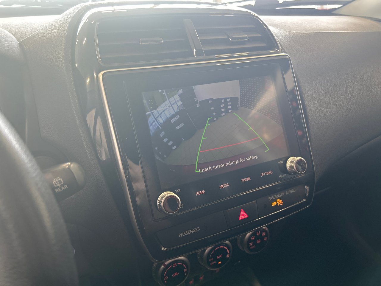 2022 Mitsubishi RVR - Image 21