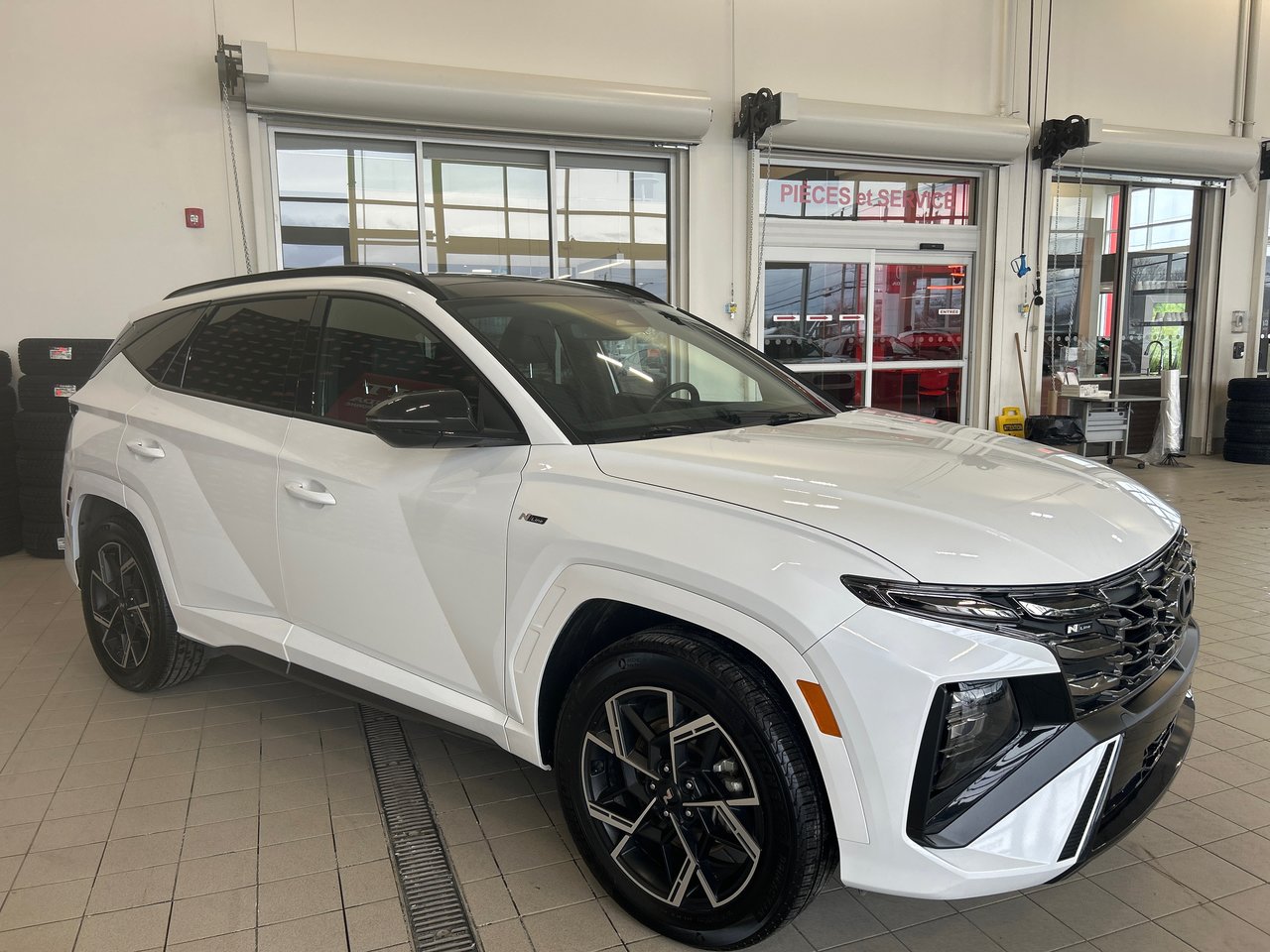 2025 Hyundai Tucson Hybrid - Image 4