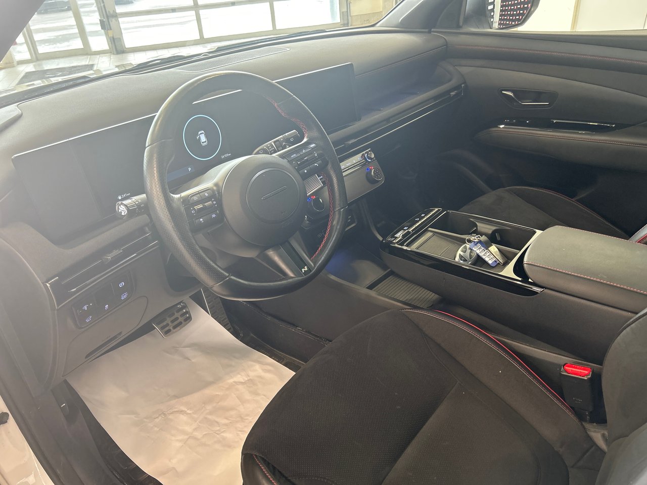 2025 Hyundai Tucson Hybrid - Image 19