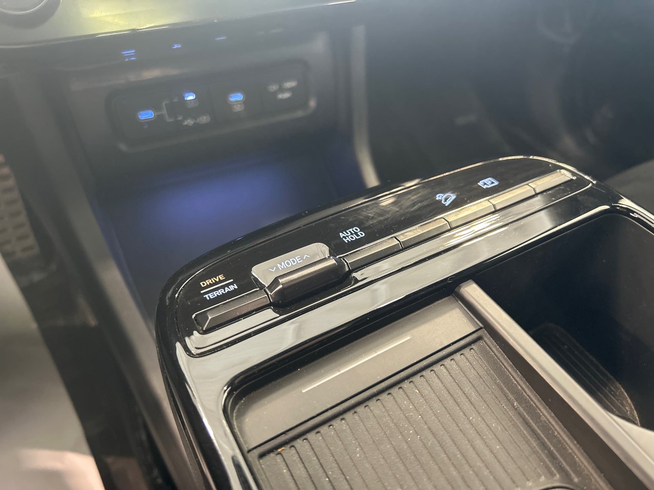 2025 Hyundai Tucson Hybrid - Image 25