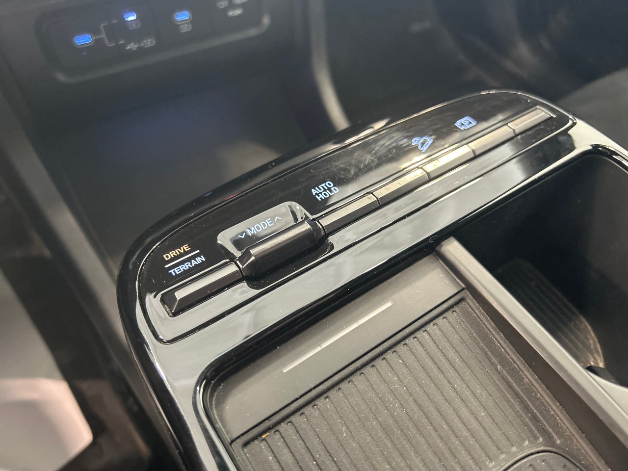 2025 Hyundai Tucson Hybrid - Image 33