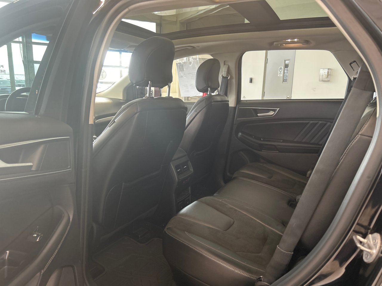 2016 Ford Edge - Image 9