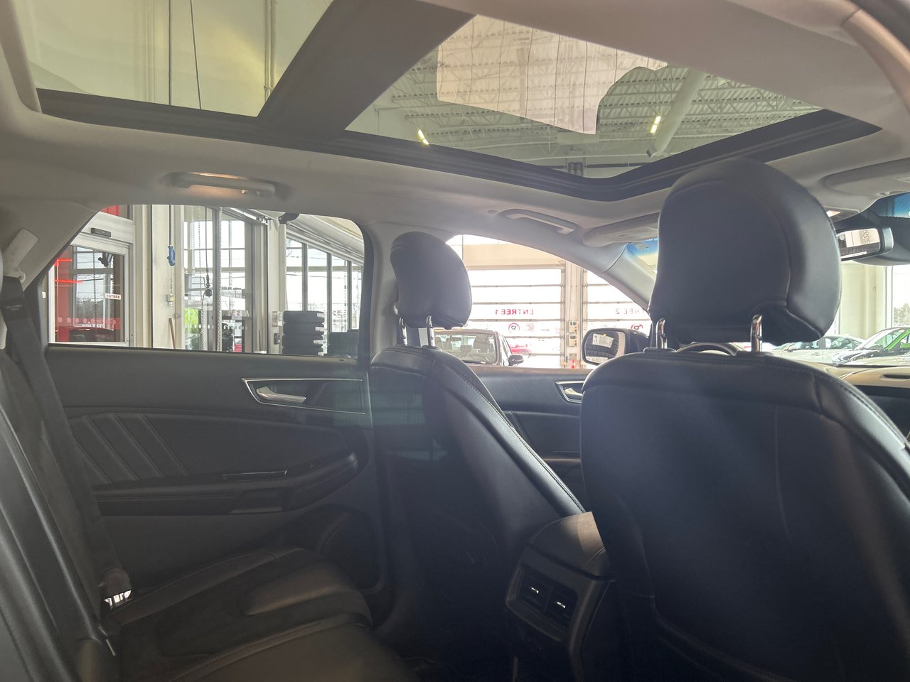 2016 Ford Edge - Image 12