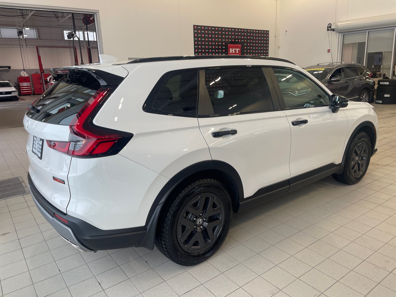 2026 Honda CR-V Hybrid - Image 5