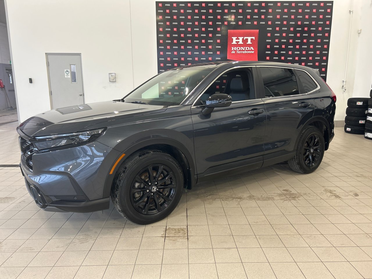 2024 Honda CR-V Hybrid - Image 2