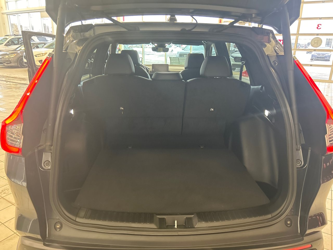 2024 Honda CR-V Hybrid - Image 10