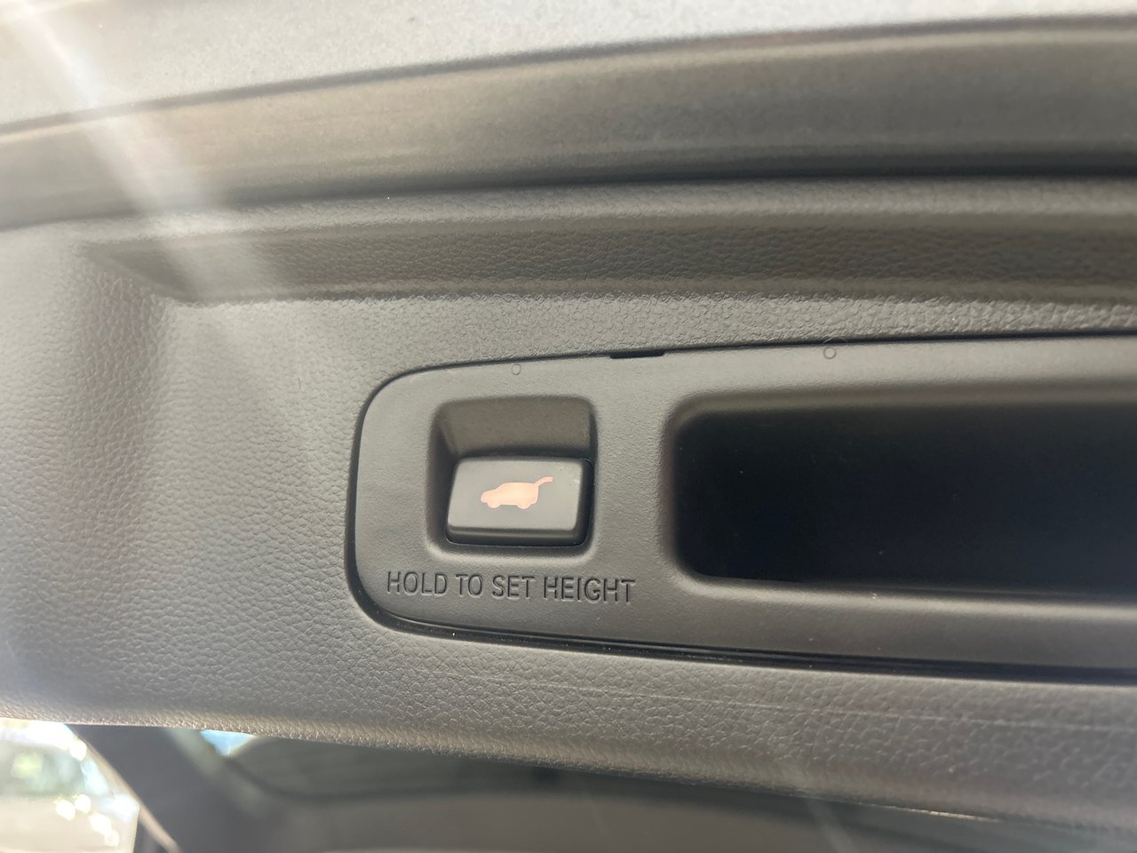 2024 Honda CR-V Hybrid - Image 11