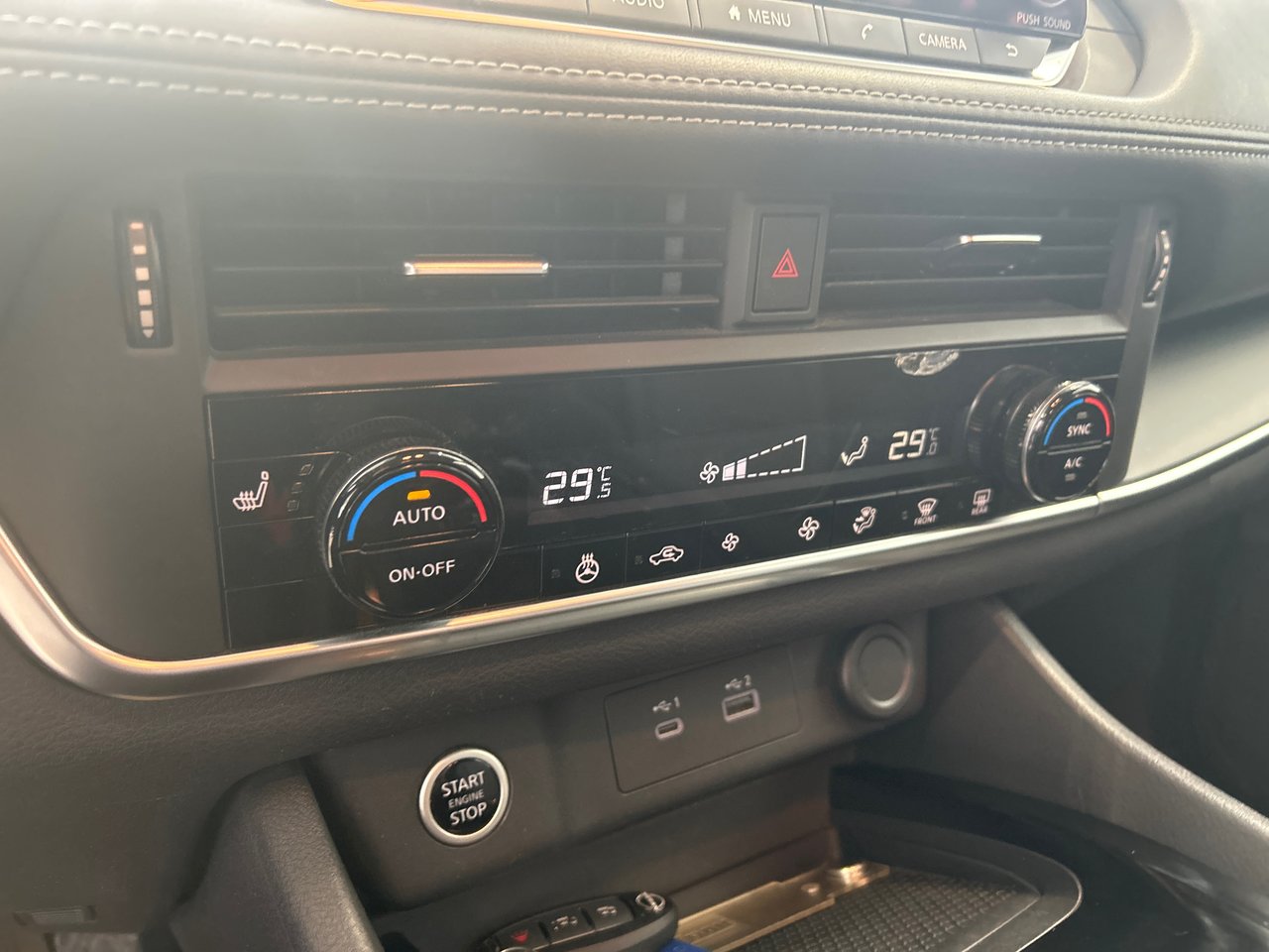 2022 Nissan Rogue - Image 22