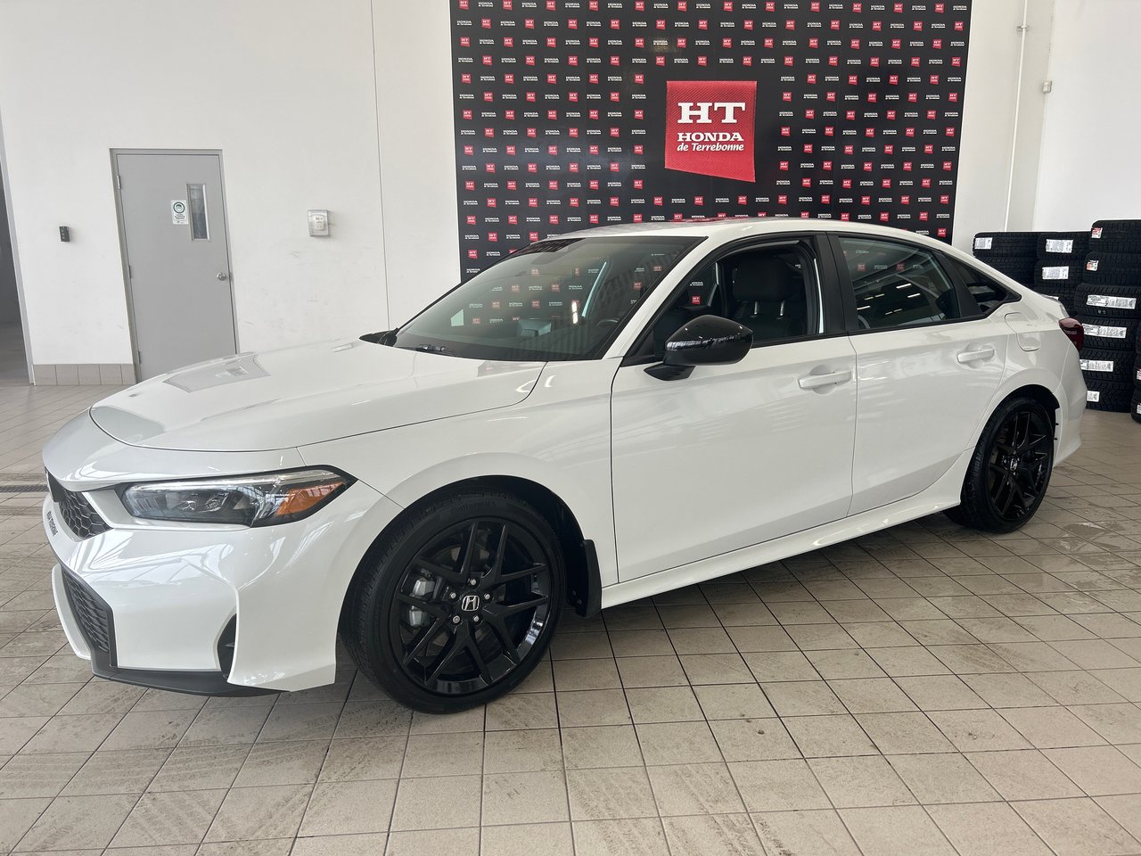 2025 Honda Civic Sedan Hybrid - Image 2