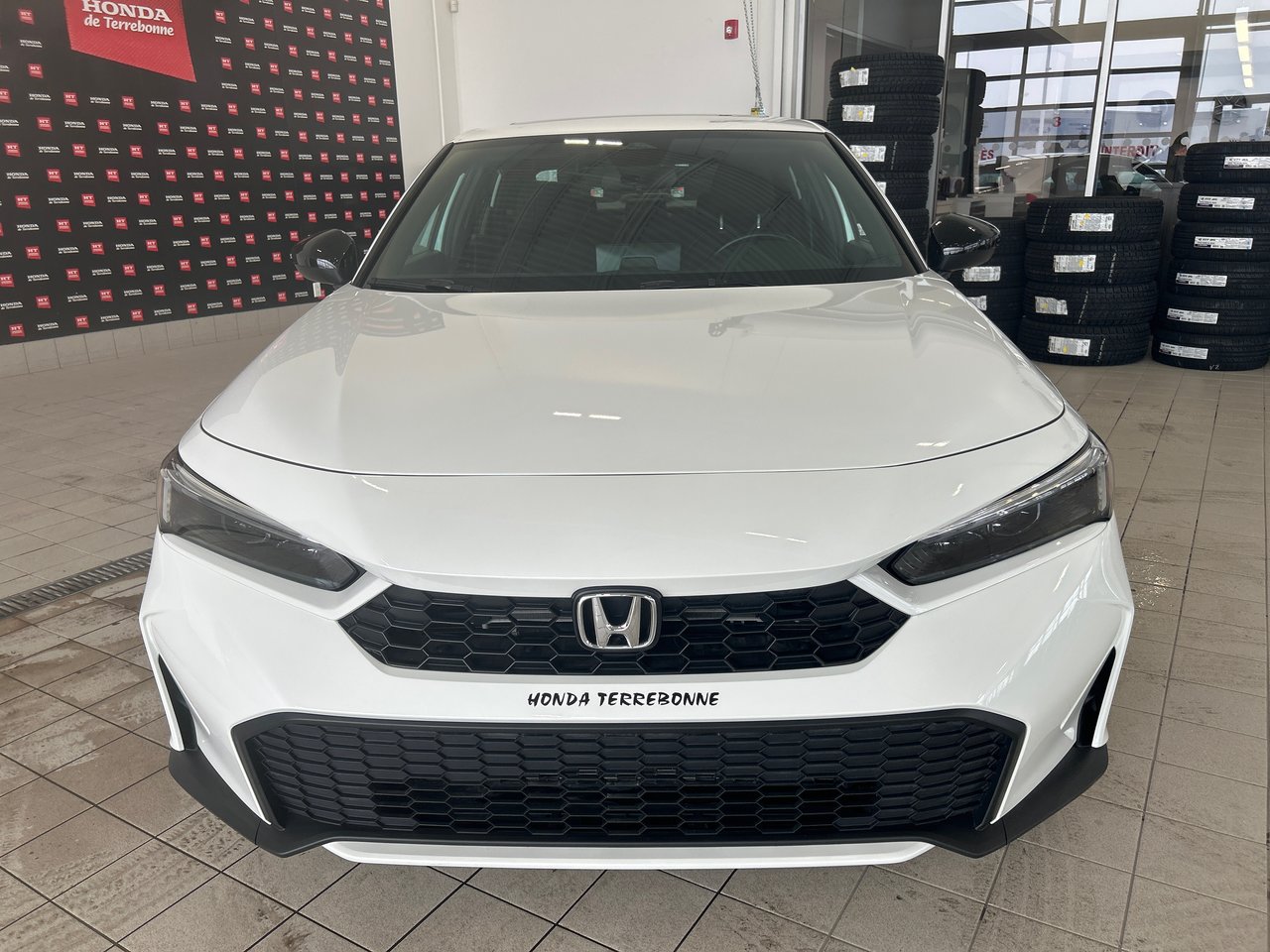 2025 Honda Civic Sedan Hybrid - Image 3