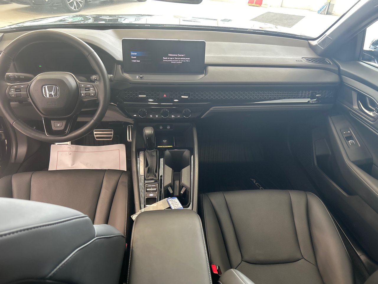 2025 Honda Accord Hybrid - Image 13