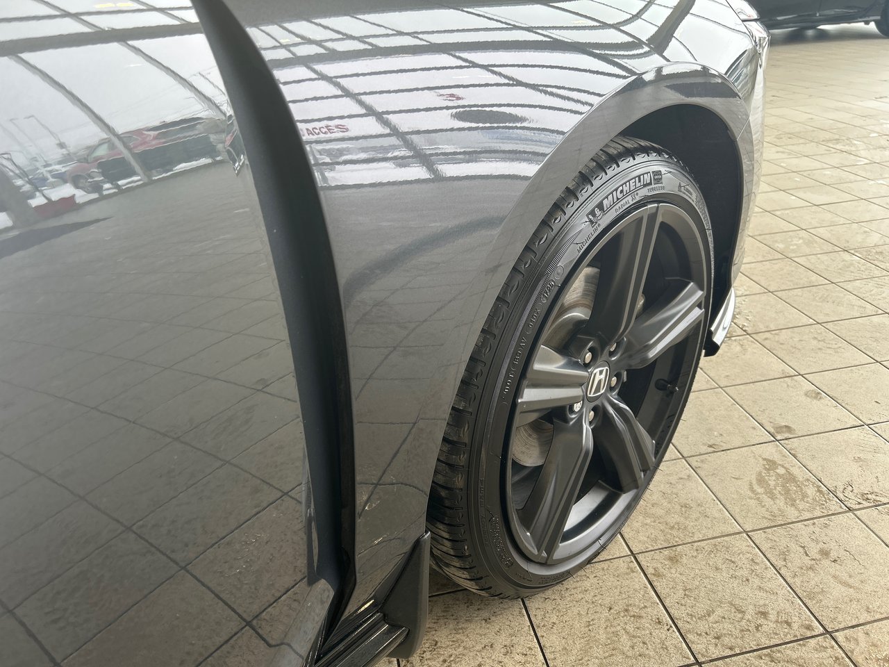 2025 Honda Accord Hybrid - Image 15