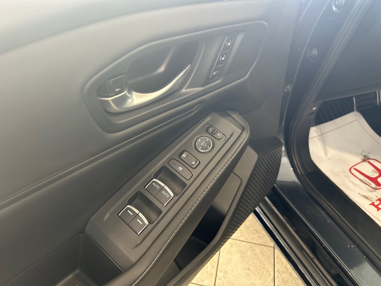 2025 Honda Accord Hybrid - Image 20