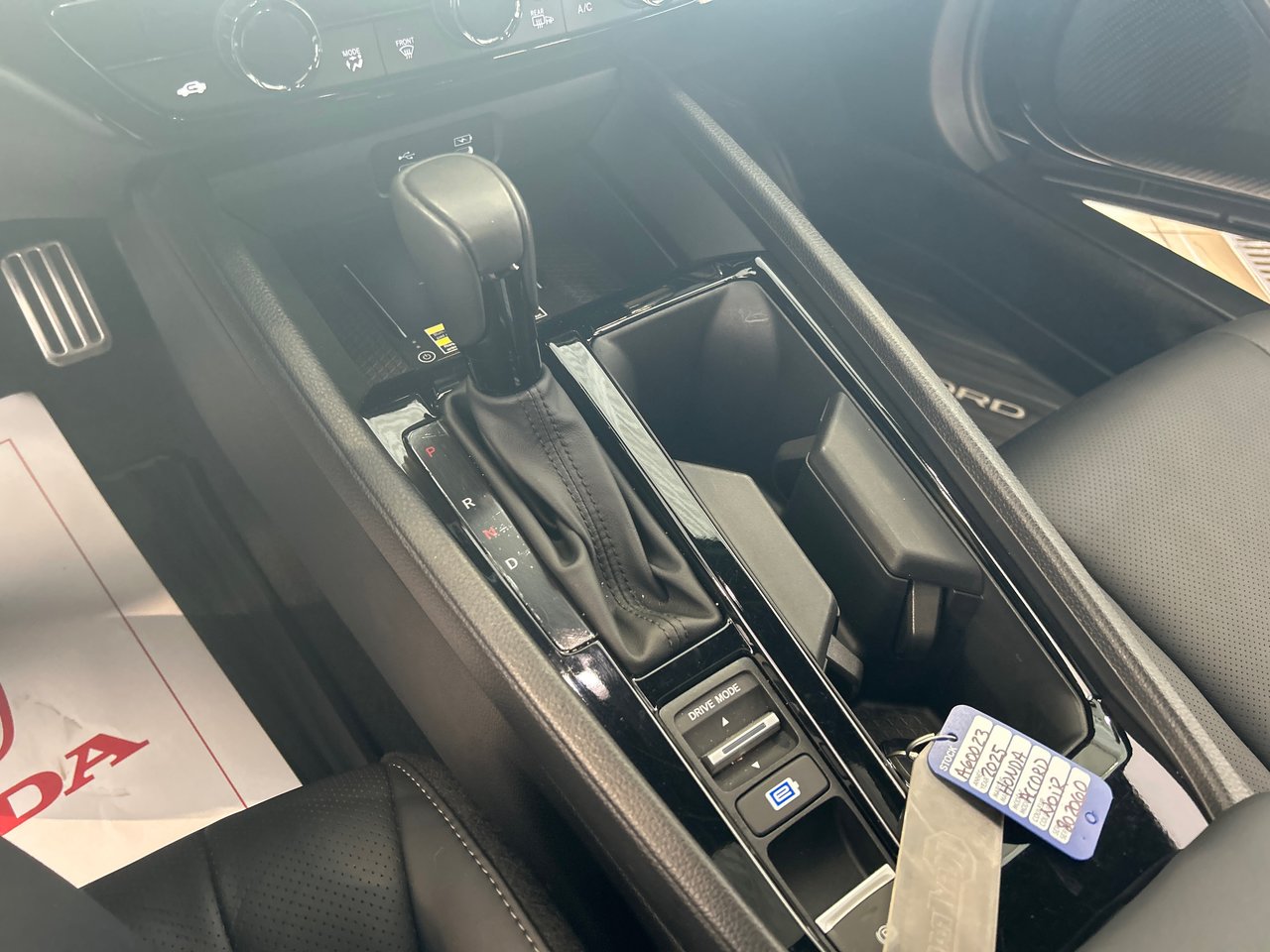 2025 Honda Accord Hybrid - Image 21