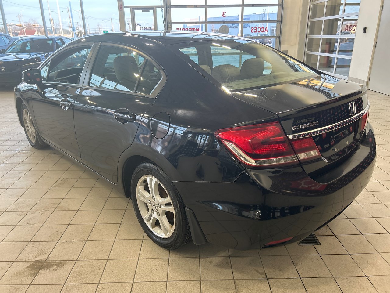 2013 Honda Civic Sdn - Image 16