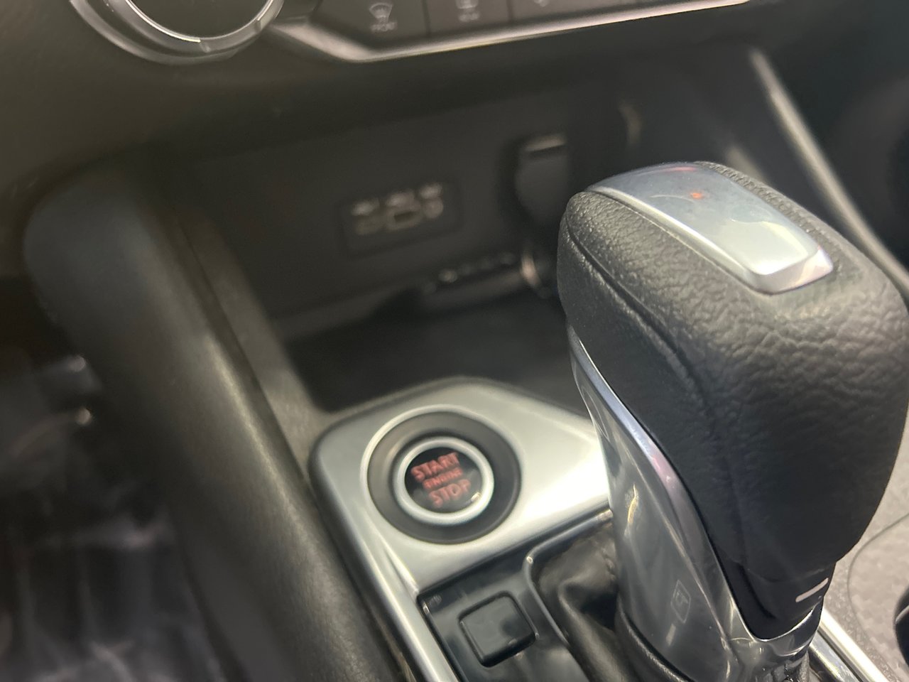 2020 Nissan Sentra - Image 19