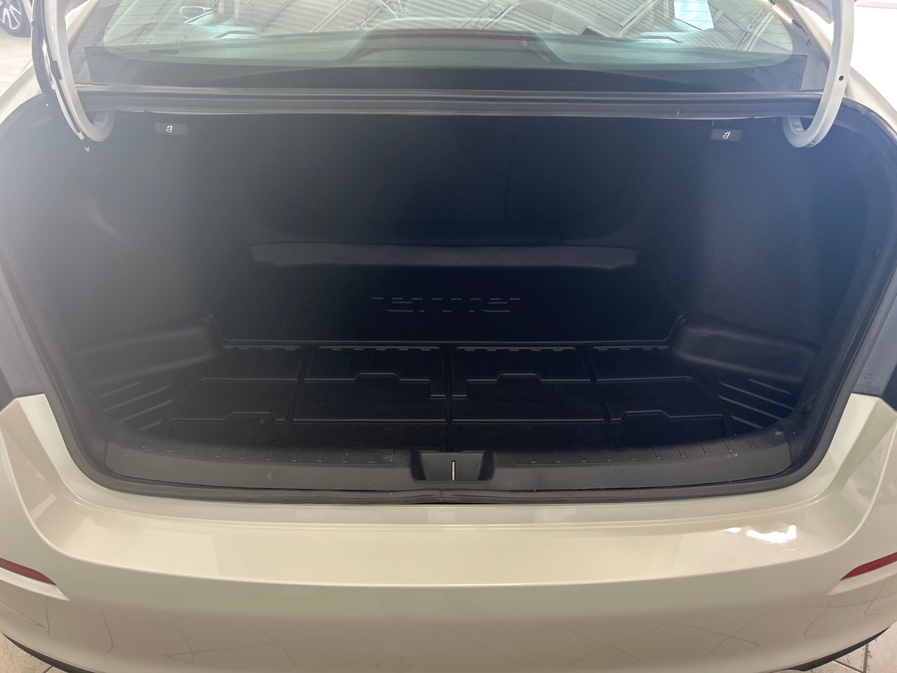 2024 Honda Civic Sedan - Image 10