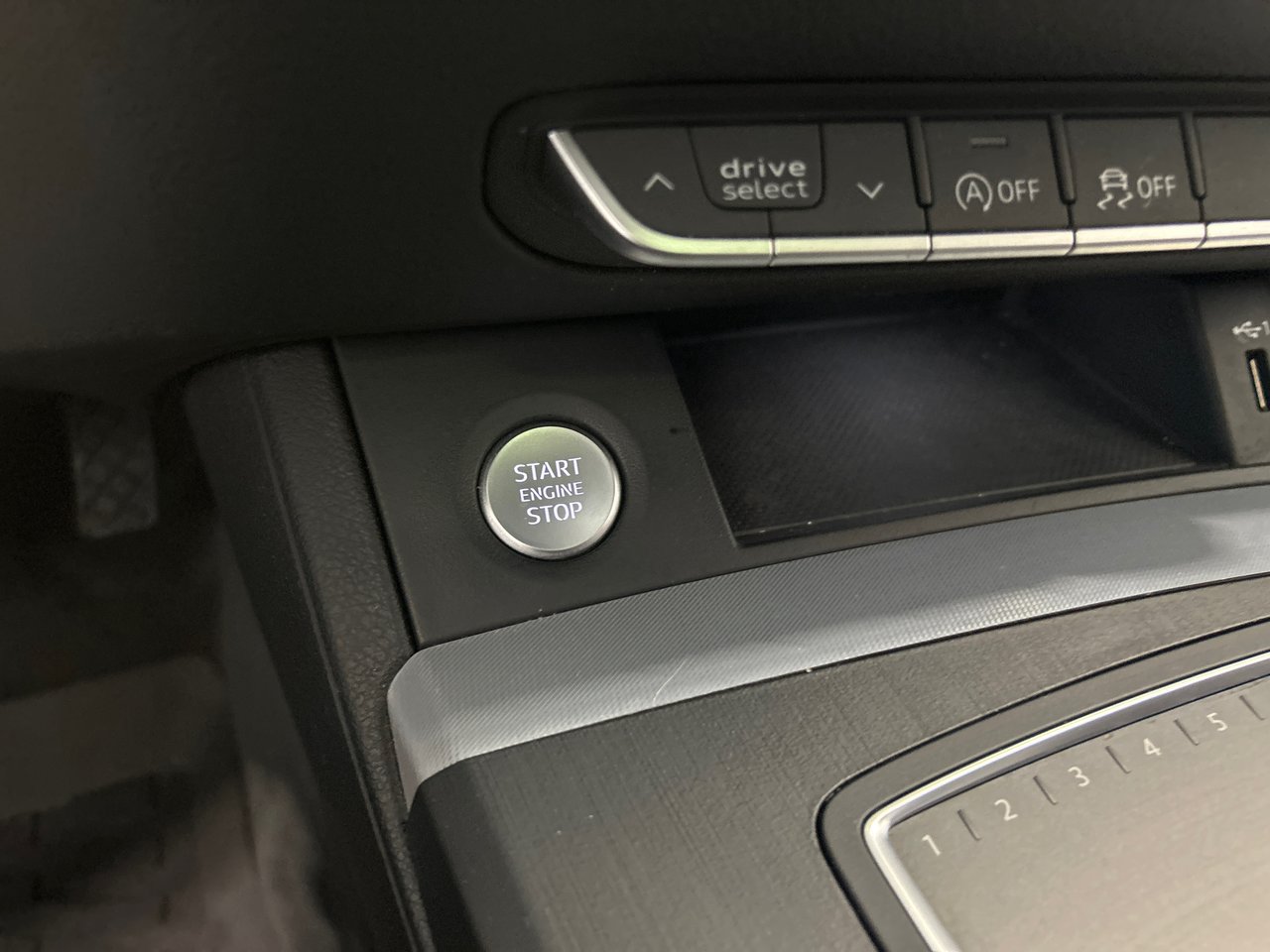 2020 Audi Q5 - Image 26