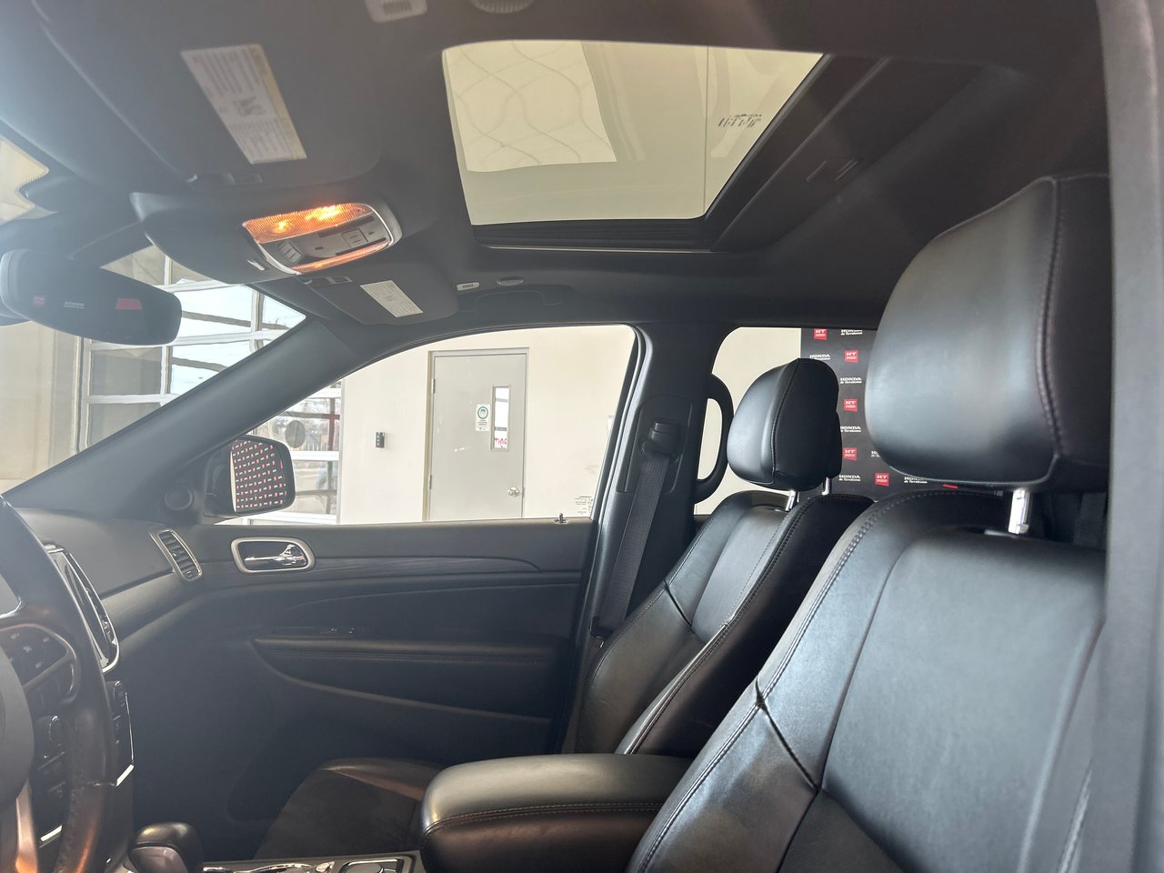 2022 Jeep Grand Cherokee WK - Image 15