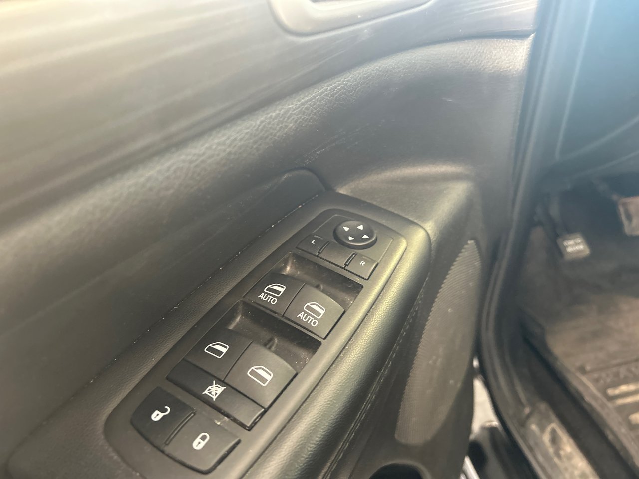 2022 Jeep Grand Cherokee WK - Image 16