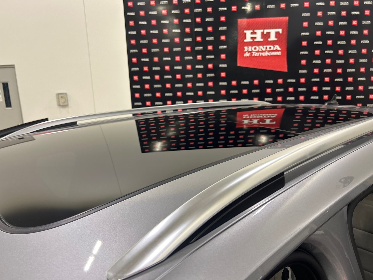 2022 Volkswagen Tiguan - Image 22