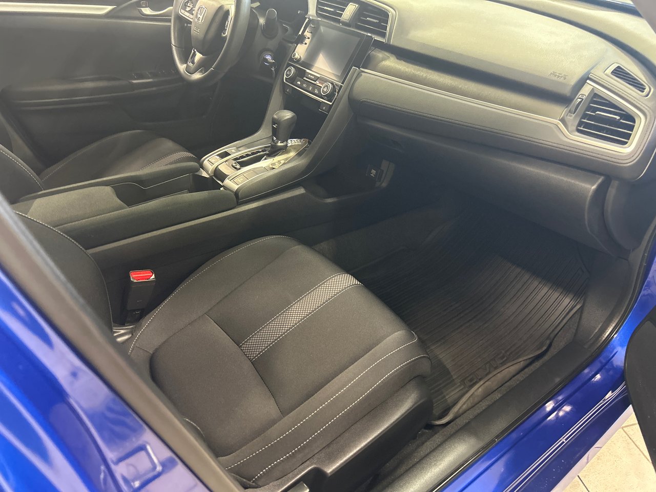 2020 Honda Civic Sedan - Image 10