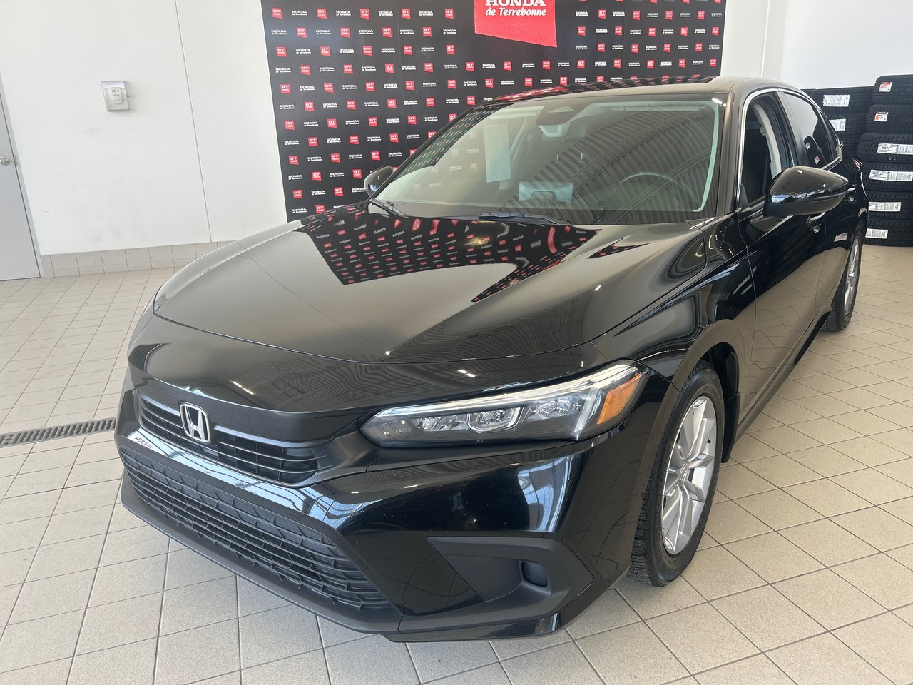 2023 Honda Civic Sedan - Image 3