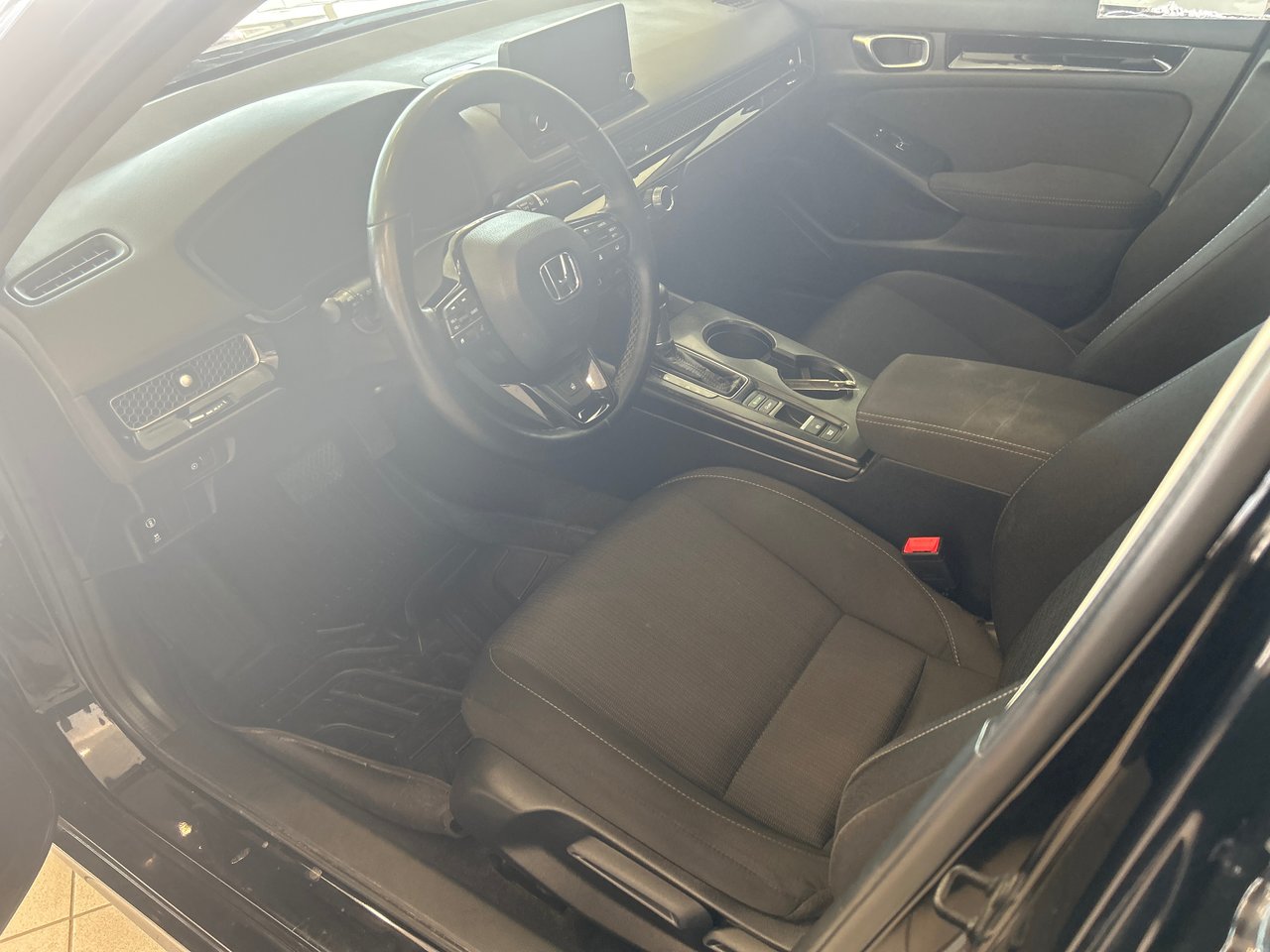 2023 Honda Civic Sedan - Image 18