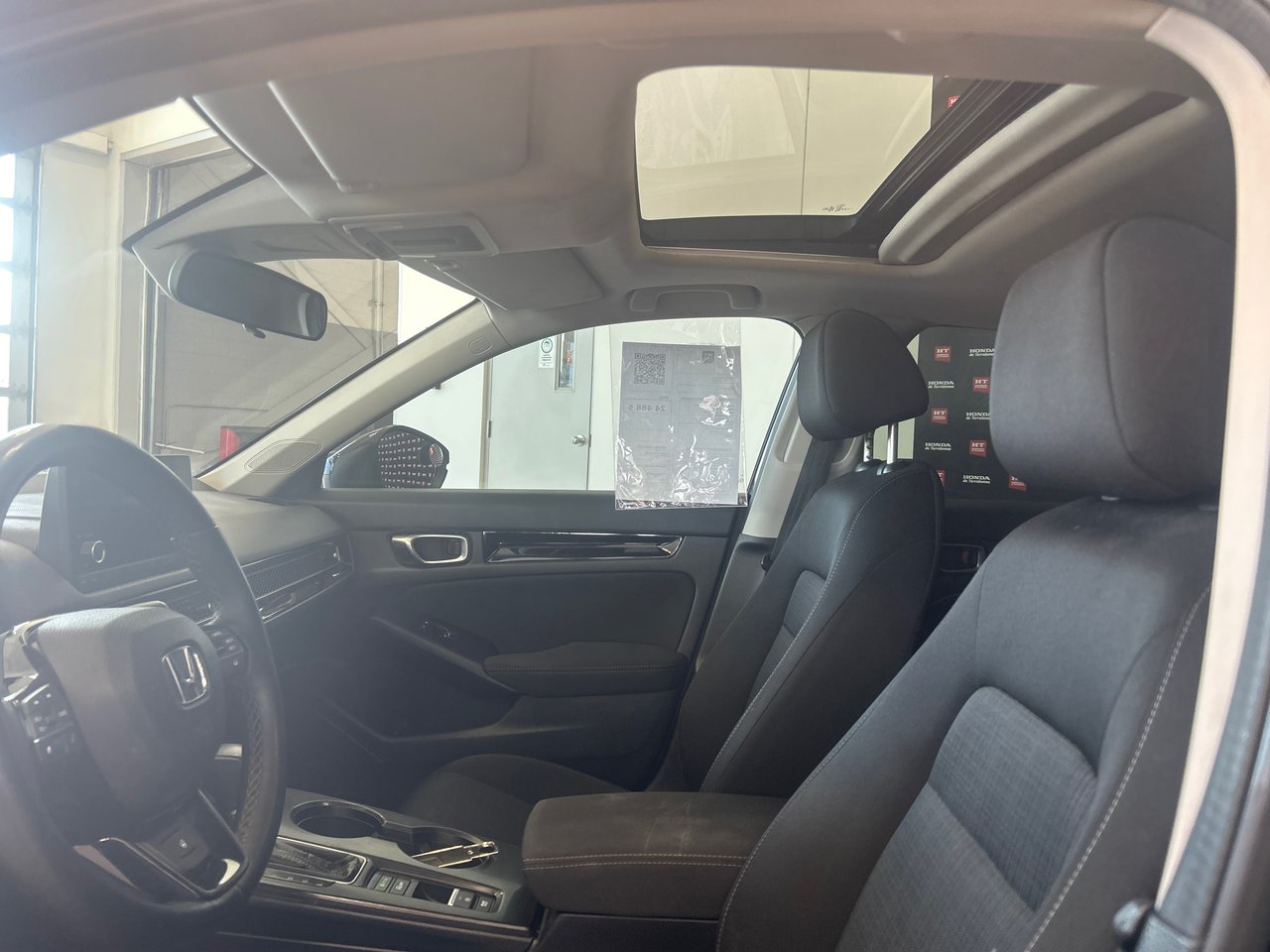 2023 Honda Civic Sedan - Image 19