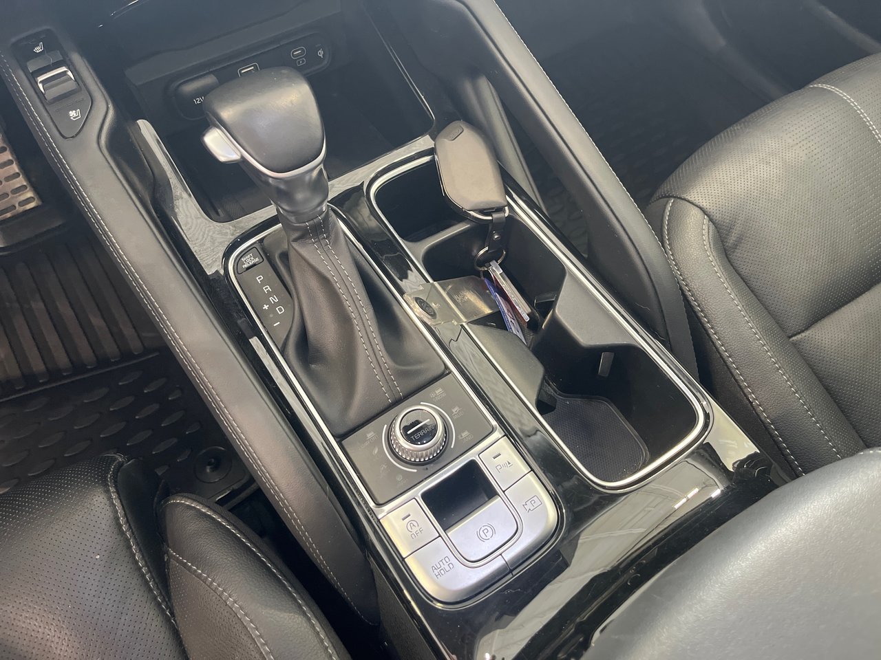 2023 Kia Telluride - Image 20