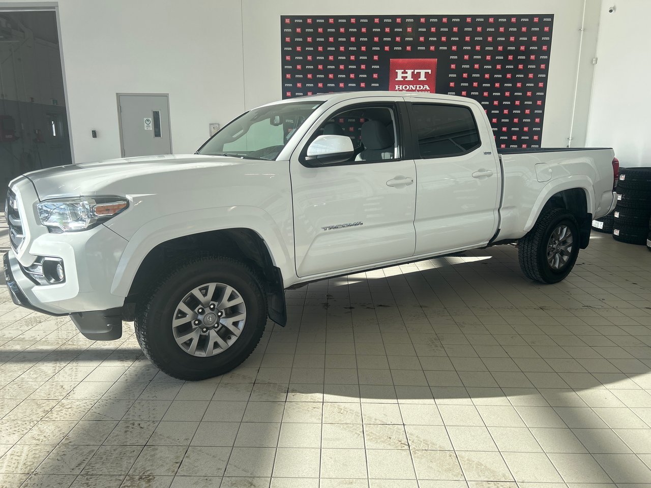 2018 Toyota Tacoma - Image 2