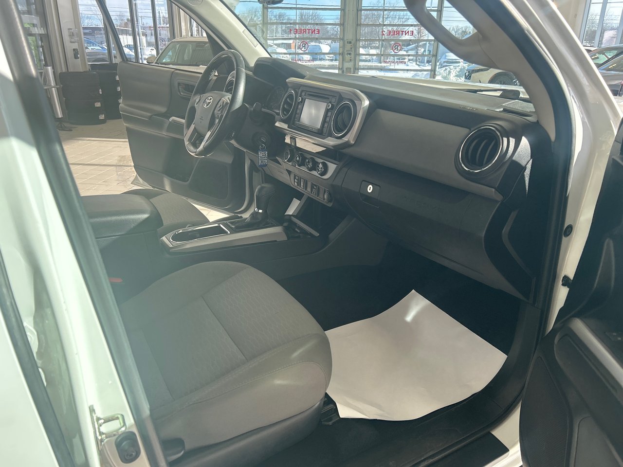 2018 Toyota Tacoma - Image 14