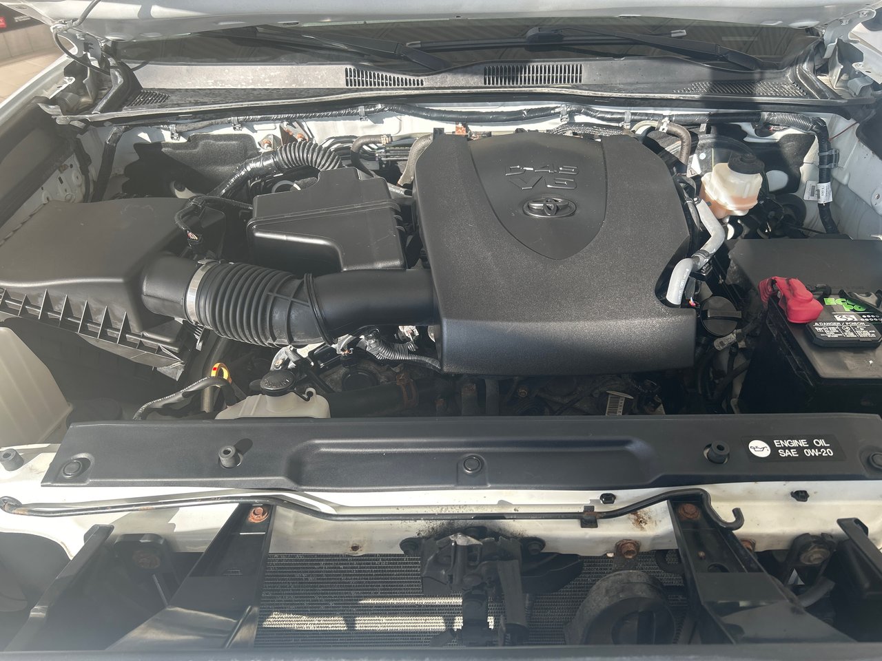 2018 Toyota Tacoma - Image 16