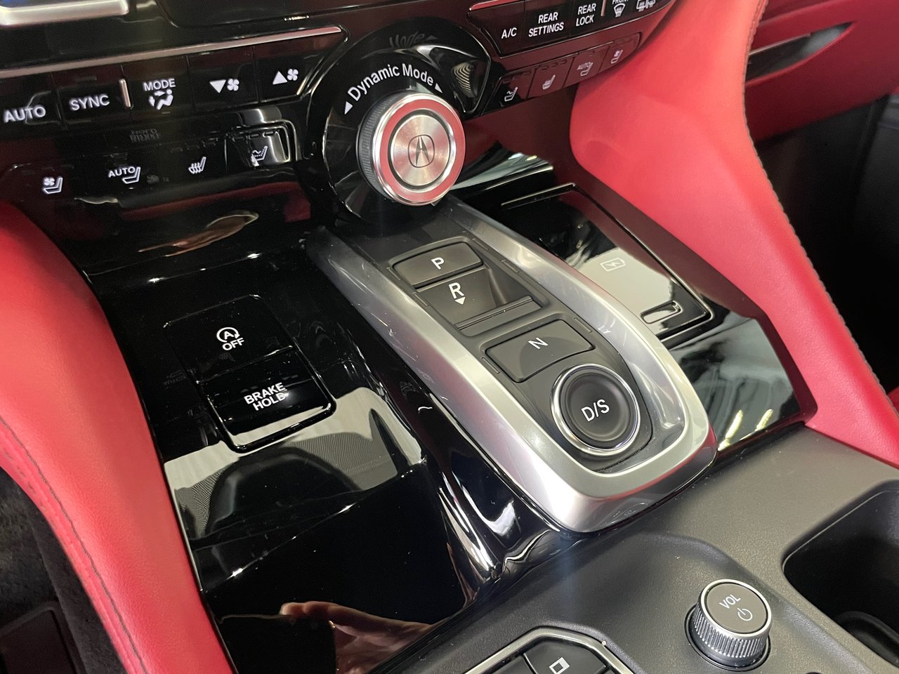 2024 Acura MDX - Image 10